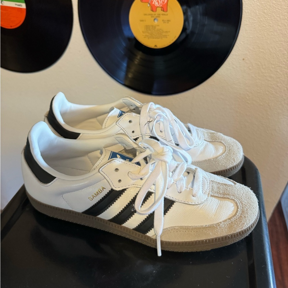 Barely Used Women’s Adidas Sambas Size 7